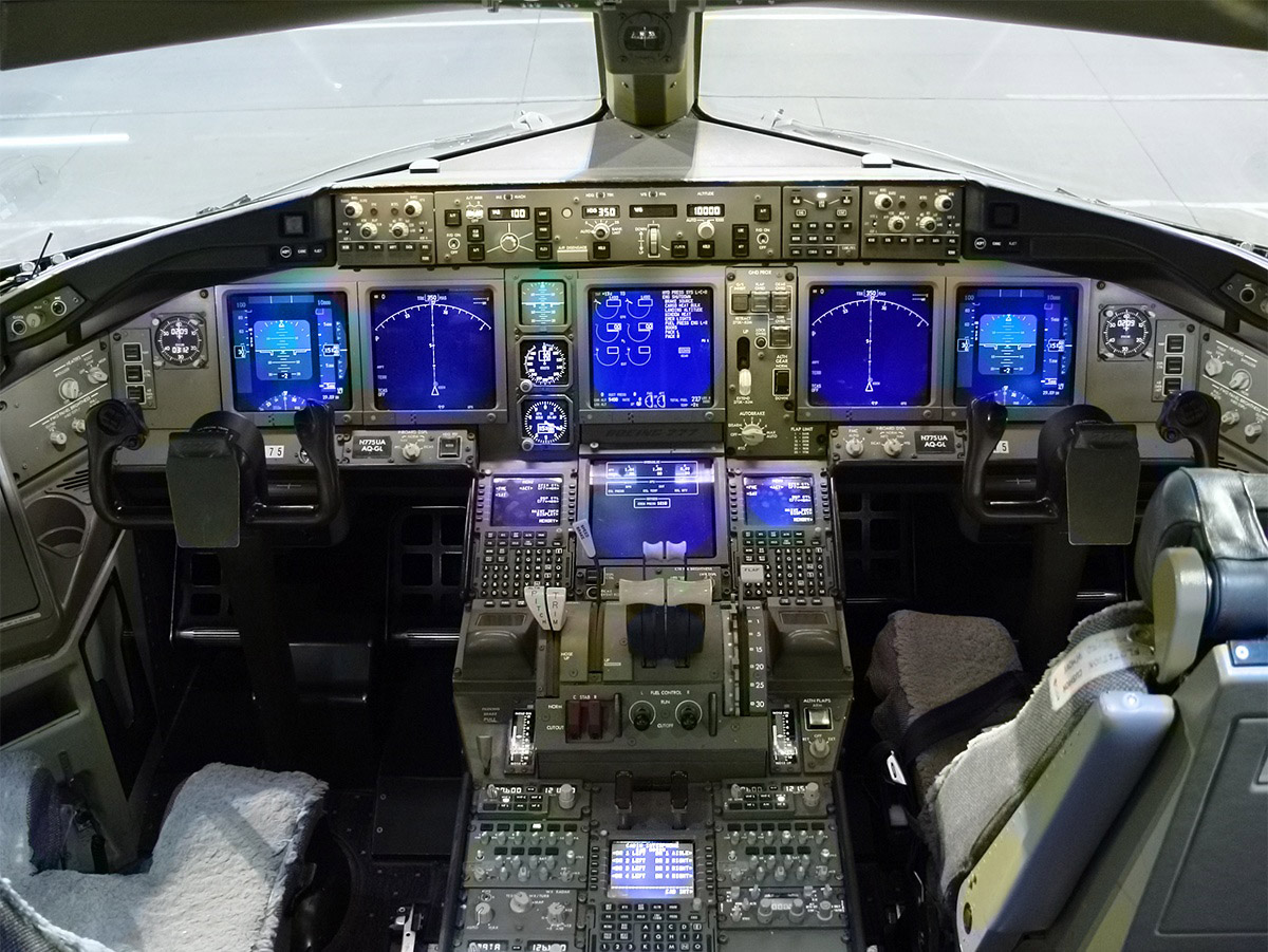 Cockpit Boeing B777